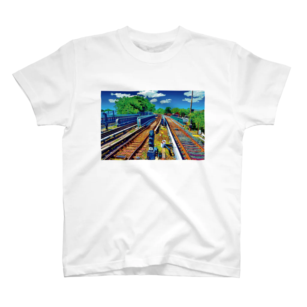 GALLERY misutawoのアメリカ ニューヨーク市の線路 Regular Fit T-Shirt