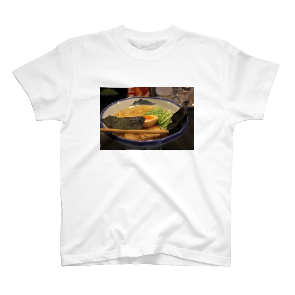 エリザベスゴリラのダブルラーメン美味しそう スタンダードTシャツ