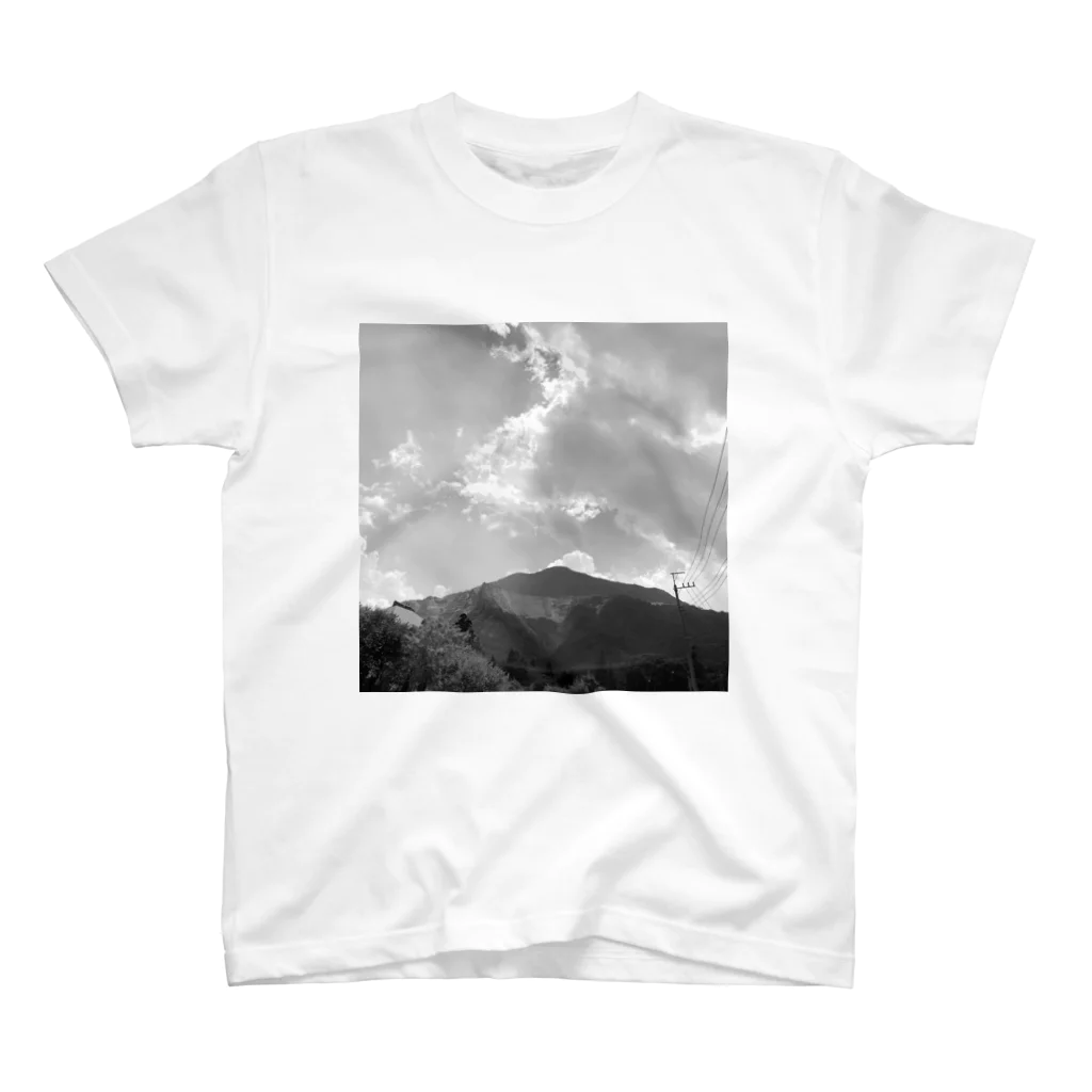 十六夜堂の秩父巡礼風景　武甲山 スタンダードTシャツ