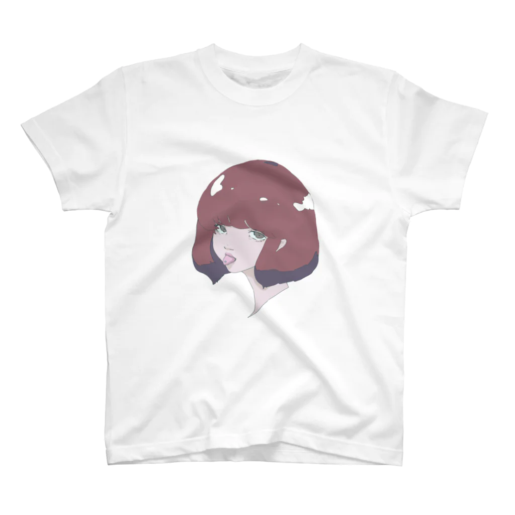 雨宿りの舌を出した女の子 Regular Fit T-Shirt