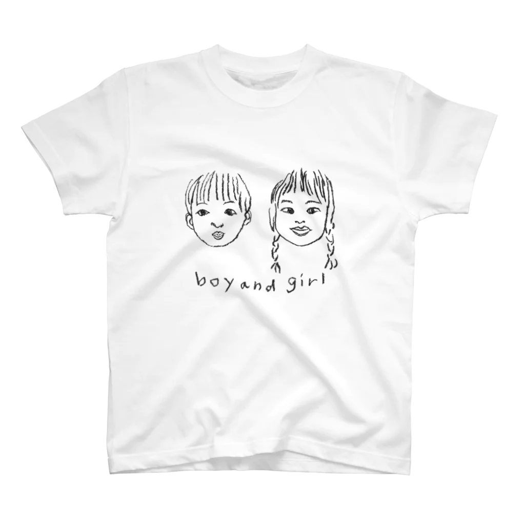 イラストレーター 山口みれいのboy and girl Regular Fit T-Shirt