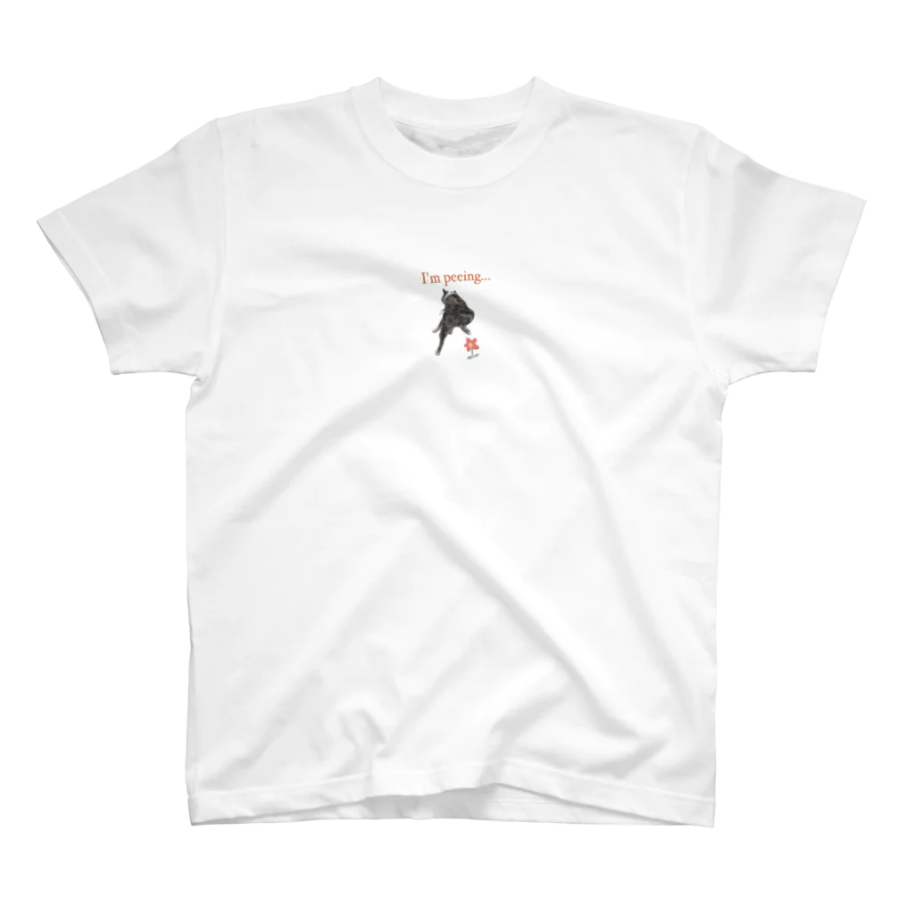 烈ダンスのpeeing dog Regular Fit T-Shirt