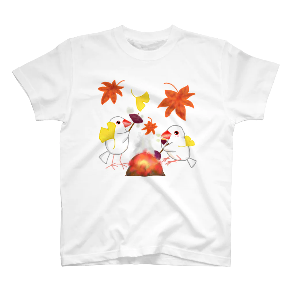 Lily bird（リリーバード）の落ち葉と焼き芋と文鳥ず スタンダードTシャツ