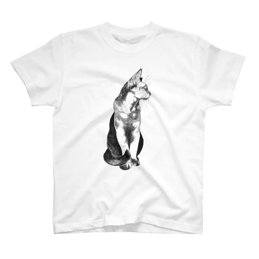 池田早秋のねこ Regular Fit T-Shirt