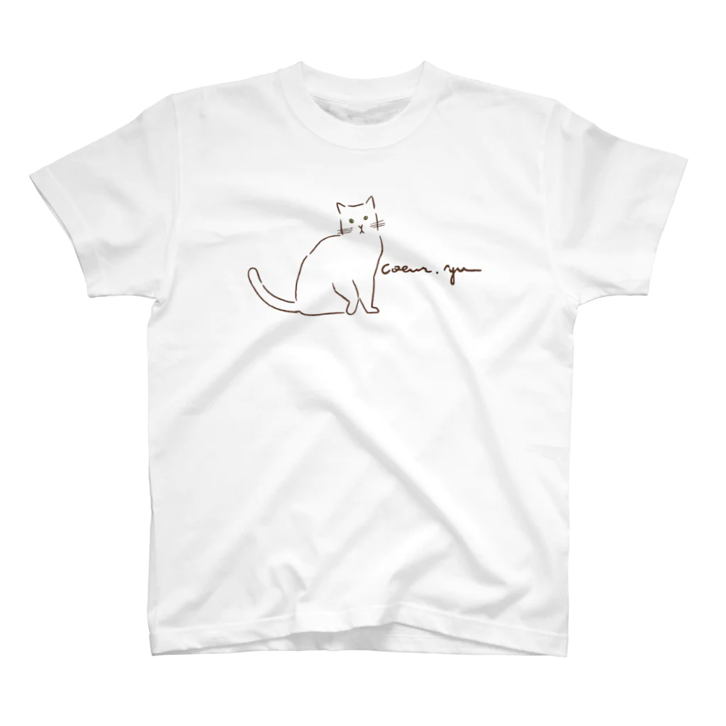 coeur.yu（クードットユー）の「white cat」 Regular Fit T-Shirt