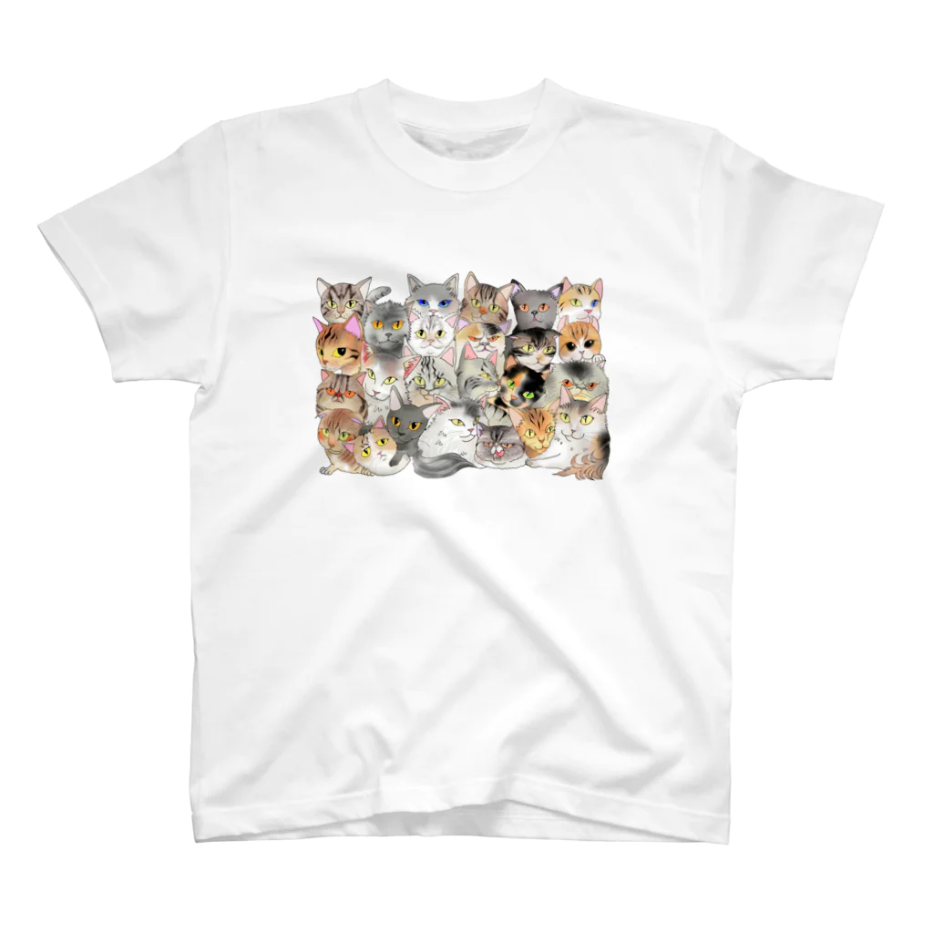 猫カフェにあにゃあグッズショップの猫カフェにあにゃあの愉快な仲間達 Regular Fit T-Shirt