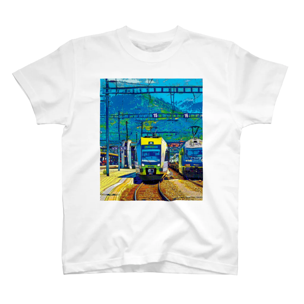 GALLERY misutawoのスイス シュピーツの駅 Regular Fit T-Shirt