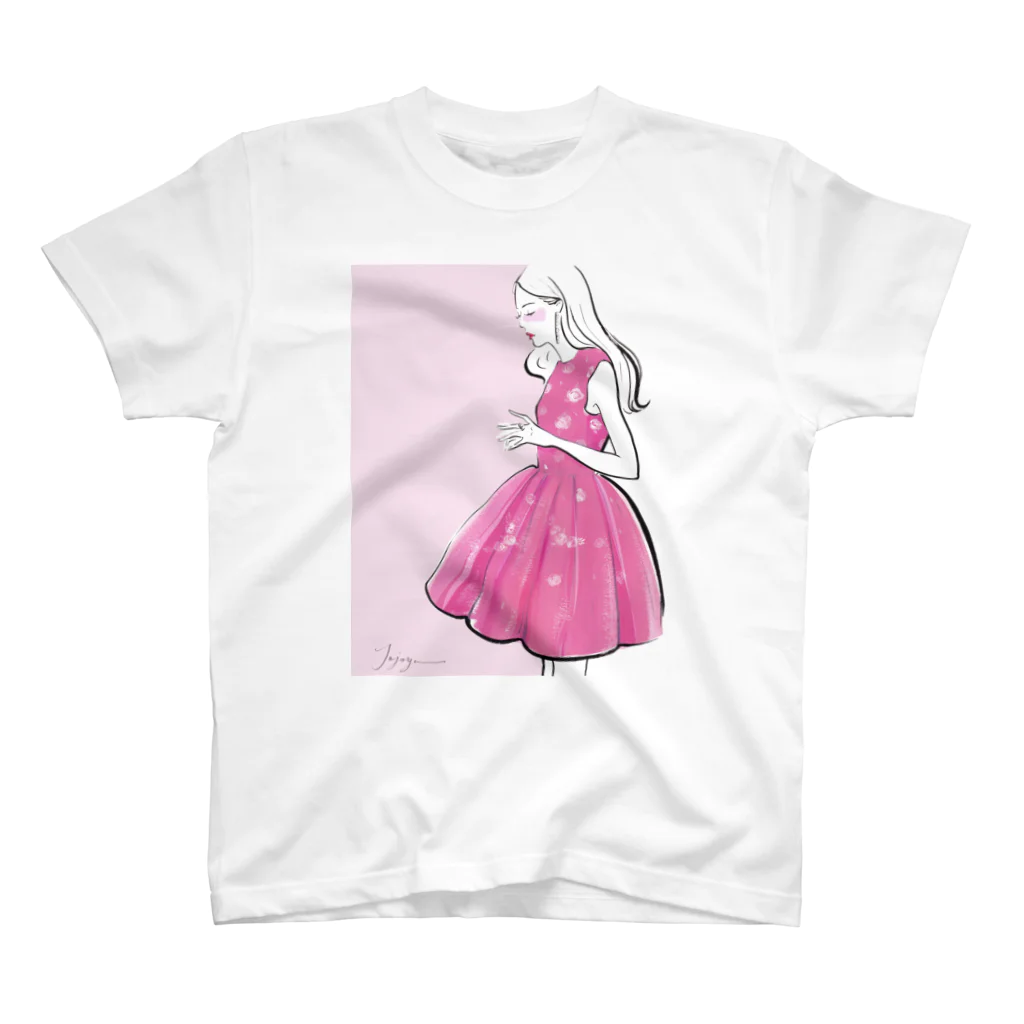 Jojo Yan | A Fashion Illustratorのピンクスカート Regular Fit T-Shirt