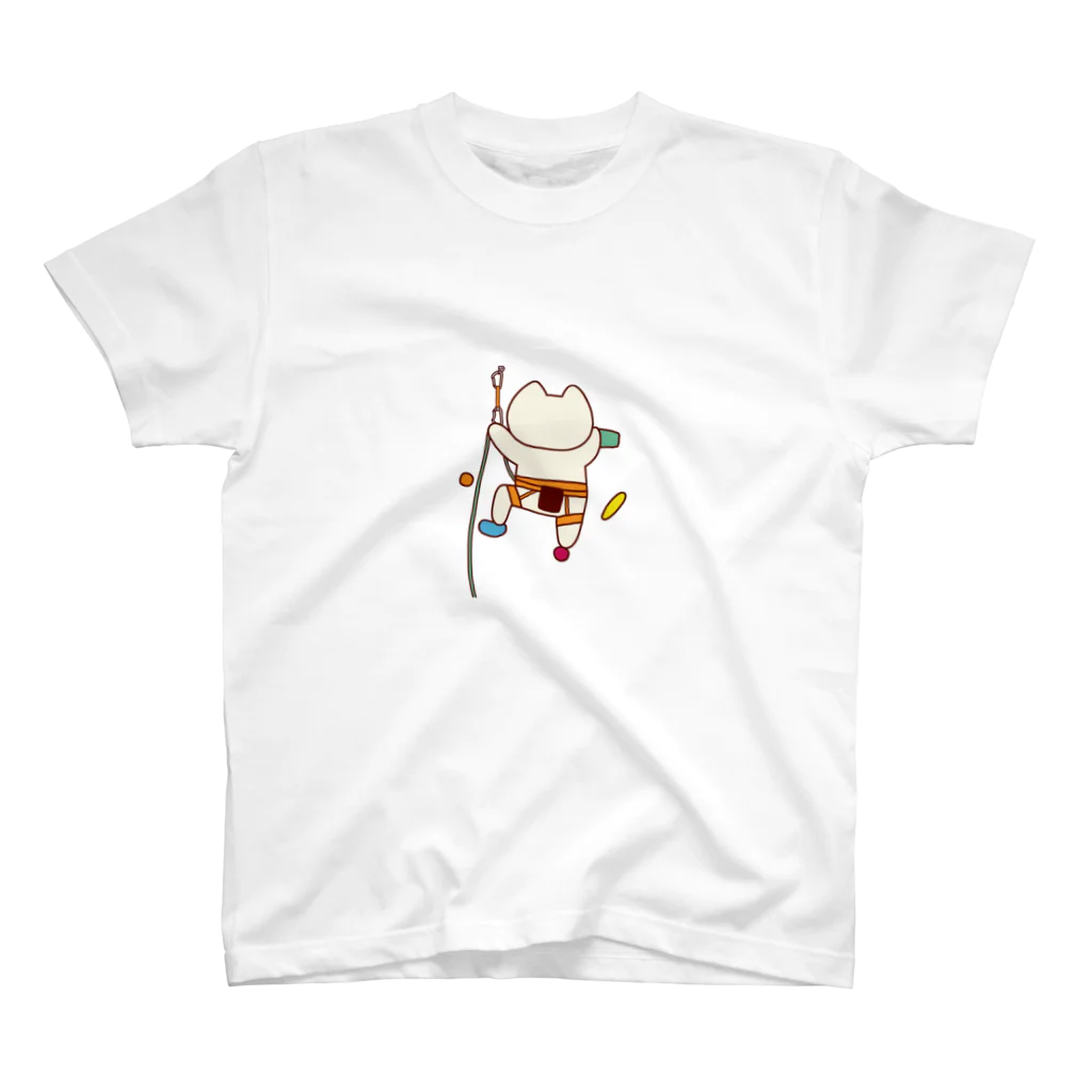 岩と猫のクリップをする猫ちゃん Regular Fit T-Shirt