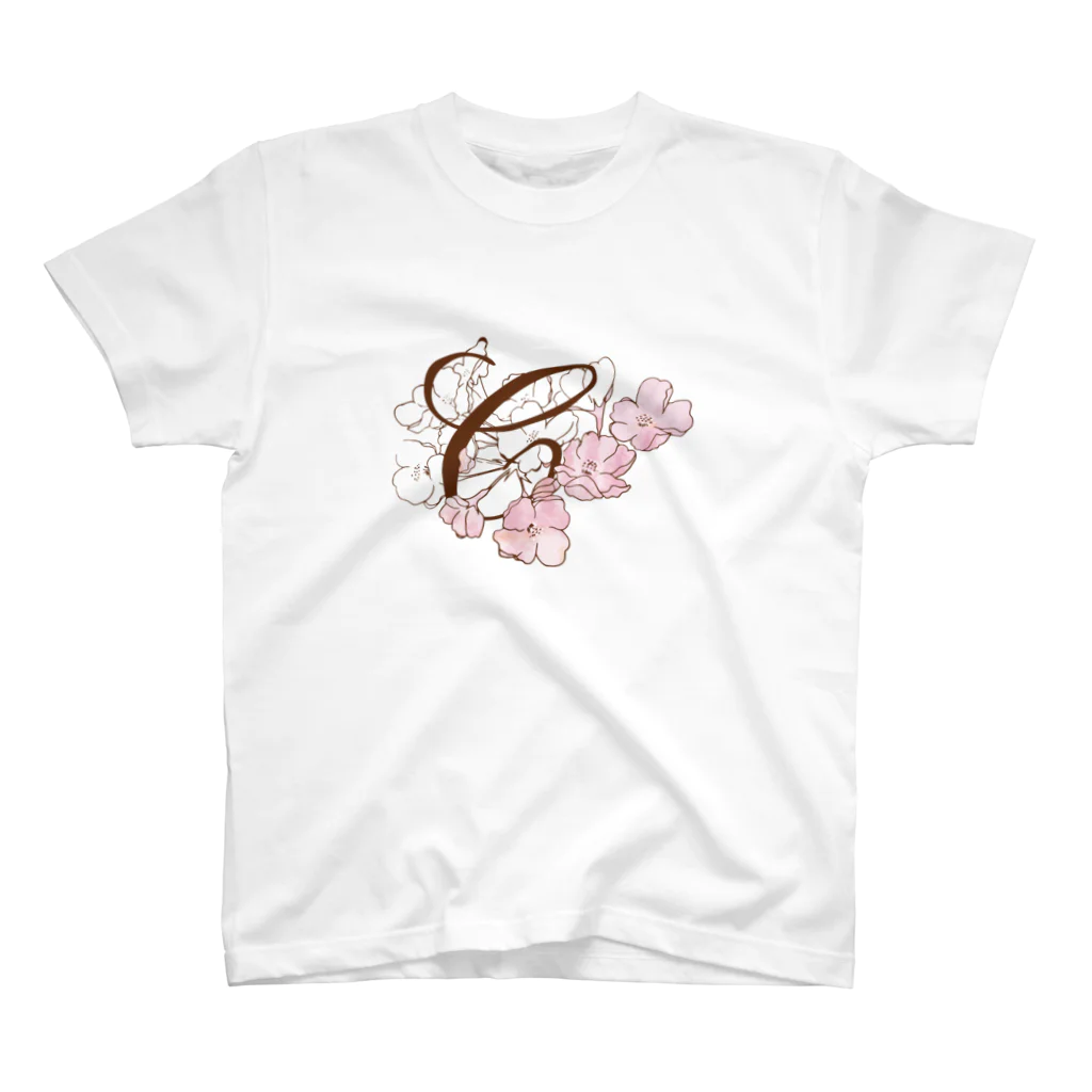 TakakoTaniguchiの“sakura-C”Decorative alphabetシリーズ Regular Fit T-Shirt