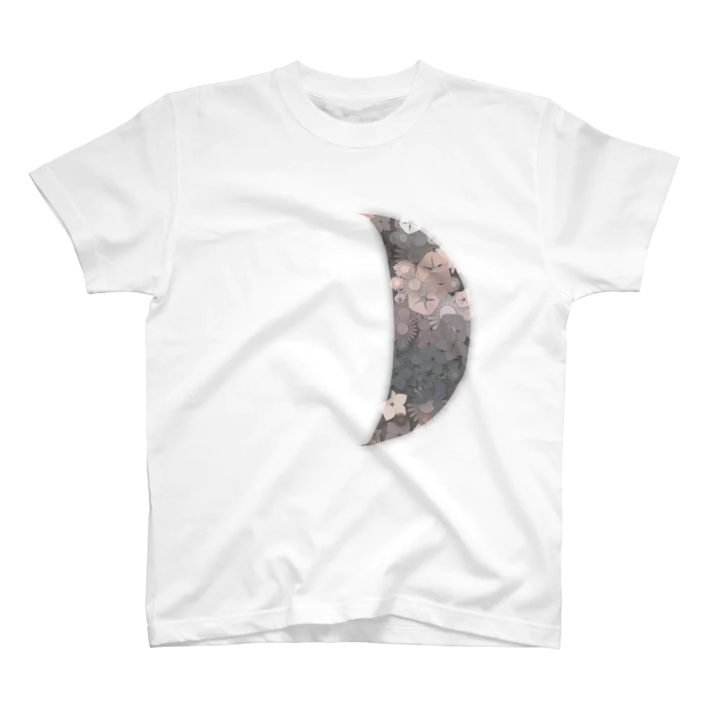 pianocurve DesignのMoon face designed with summer flowers No.5 Regular Fit T-Shirt