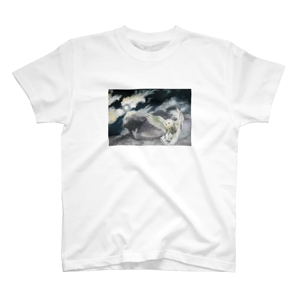 ギャラリー縁の夜空に飛ぶ梟　-An owl flying in the night sky- スタンダードTシャツ