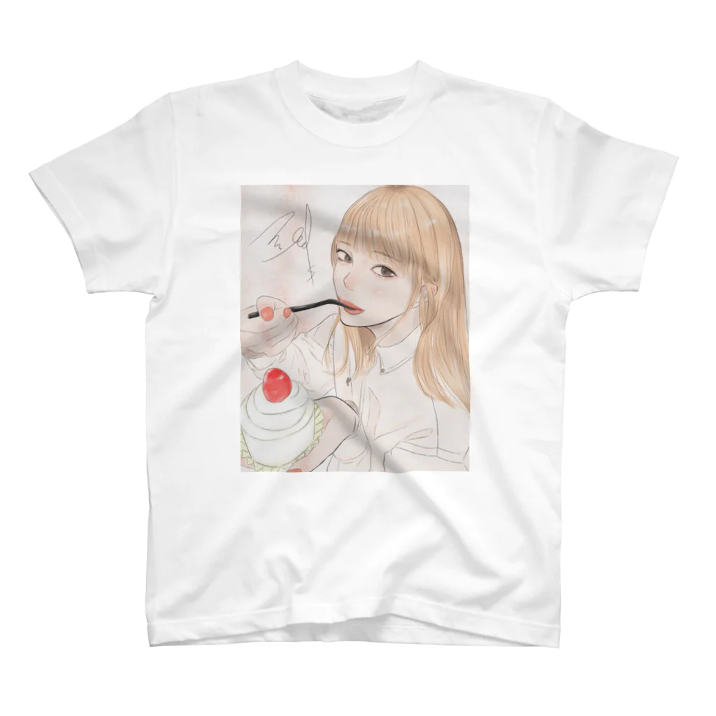 マルボロ店のスイーツガール🍰 Regular Fit T-Shirt