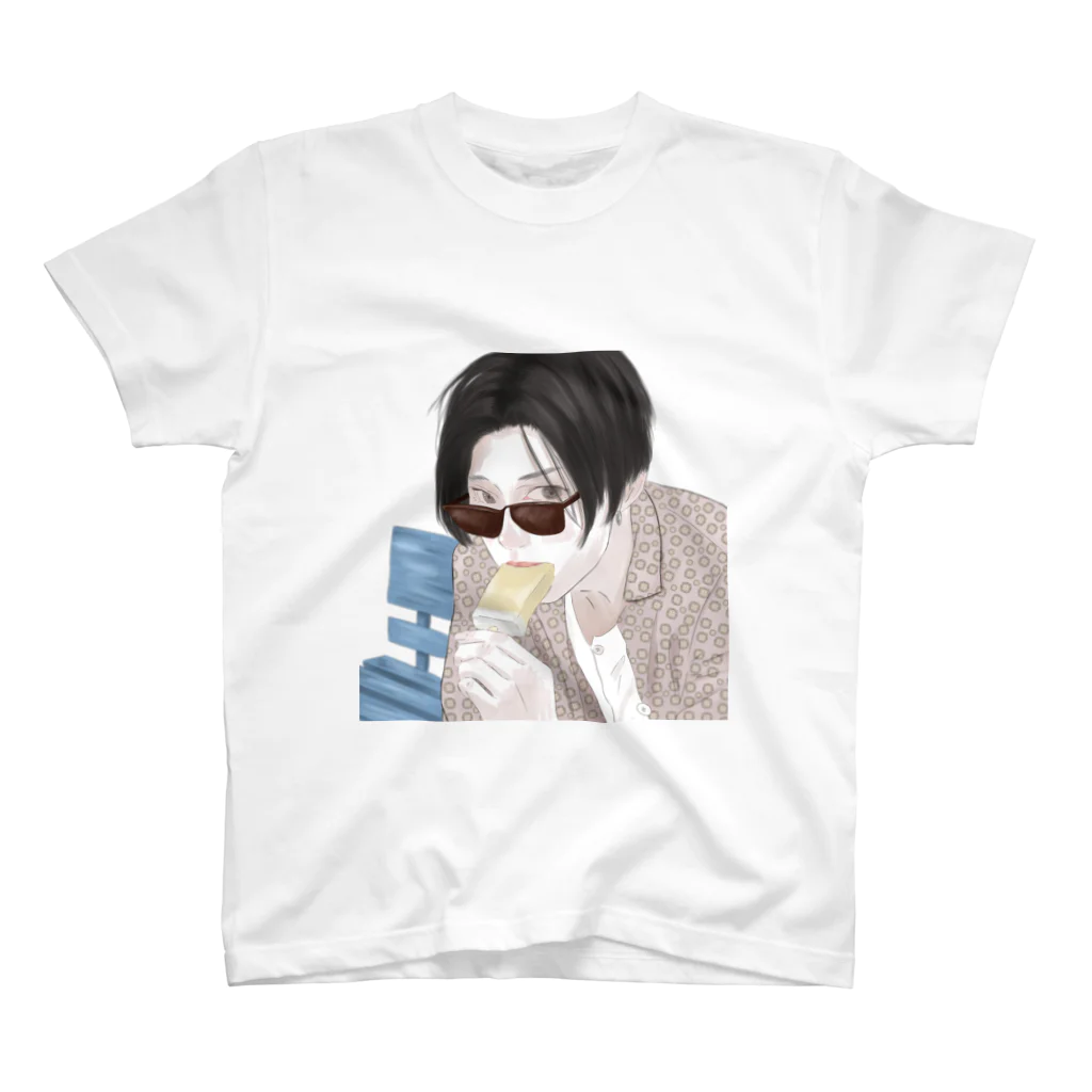 マルボロ店のクール(アイス)な男の子🍦 スタンダードTシャツ