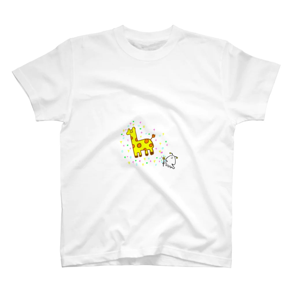 宇宙人のキリンを浮かせる火星人。 スタンダードTシャツ