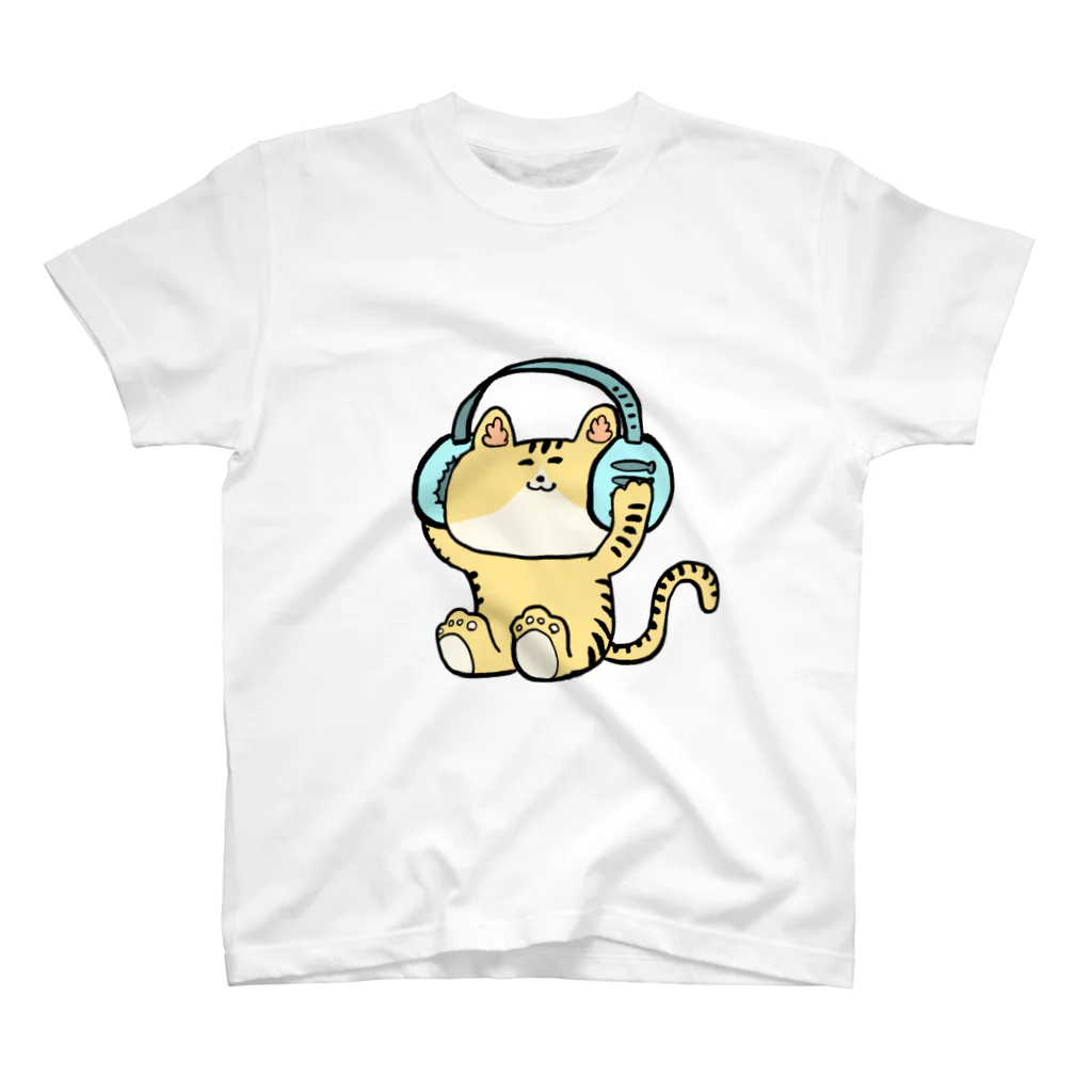 ねここショップの魚ソング大好き猫ちゃん スタンダードTシャツ