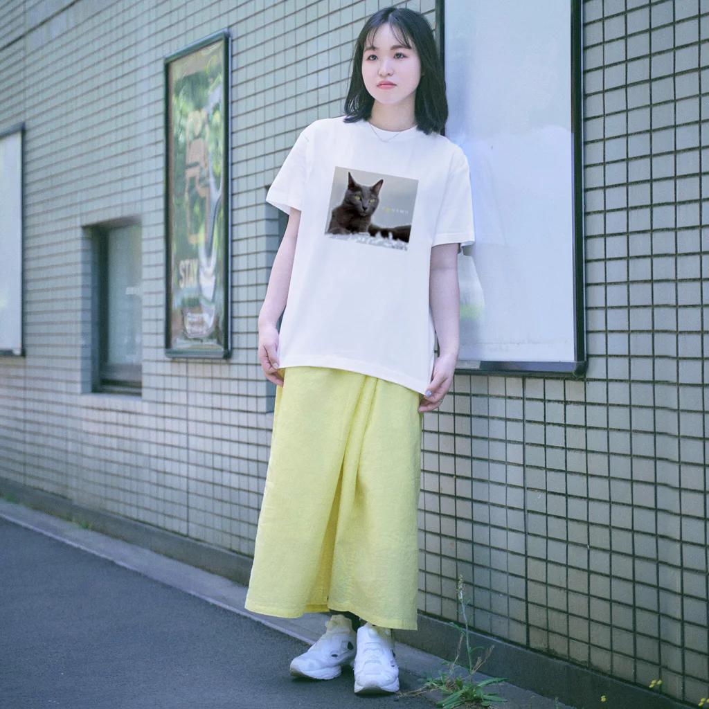 ねこほうチャンネル公式グッズのおしゃれハムちゃん Regular Fit T-Shirt