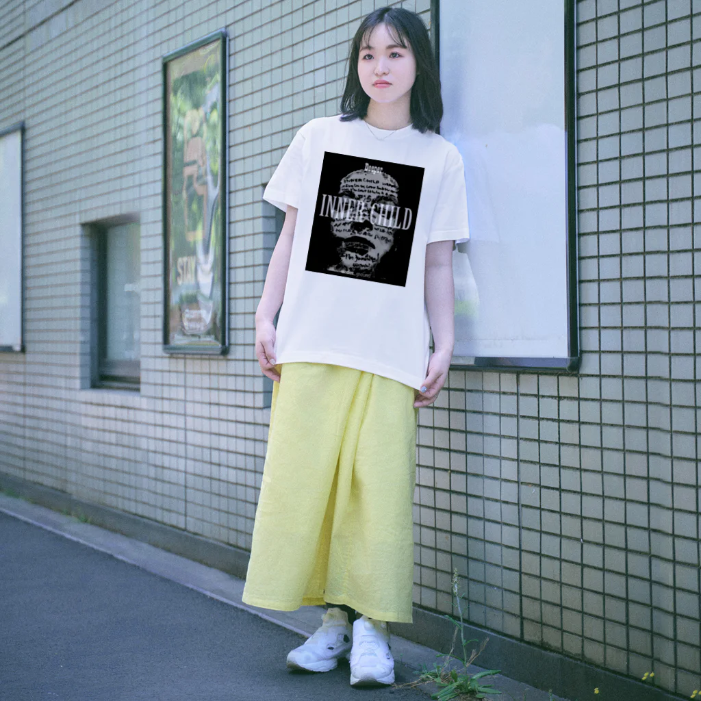 un_grn (月刊アングラ)の<コラボ→hagu_umitsuki> INNER-CHILD【dark】: TS Regular Fit T-Shirt