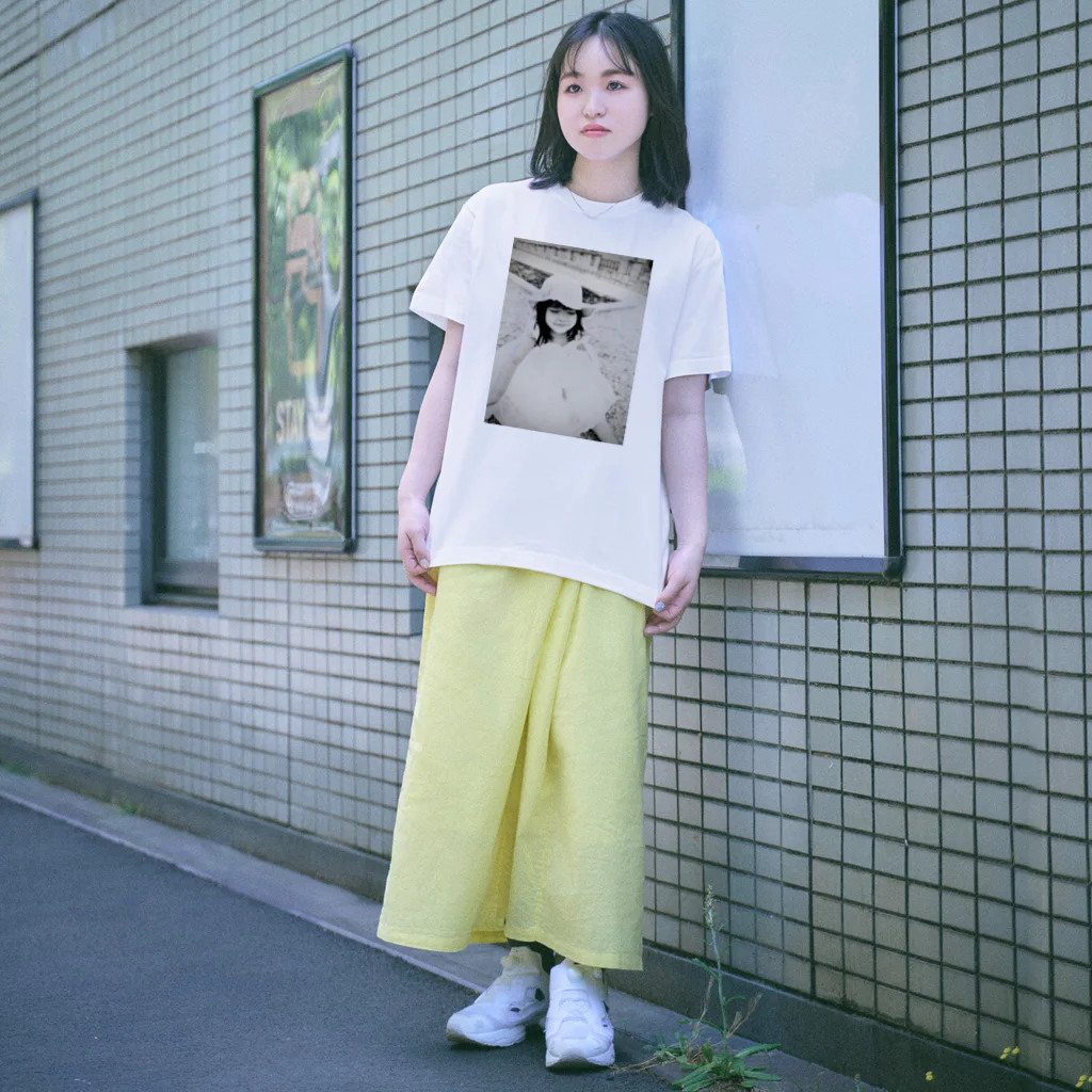 lily_futureのドレスと私 Regular Fit T-Shirt