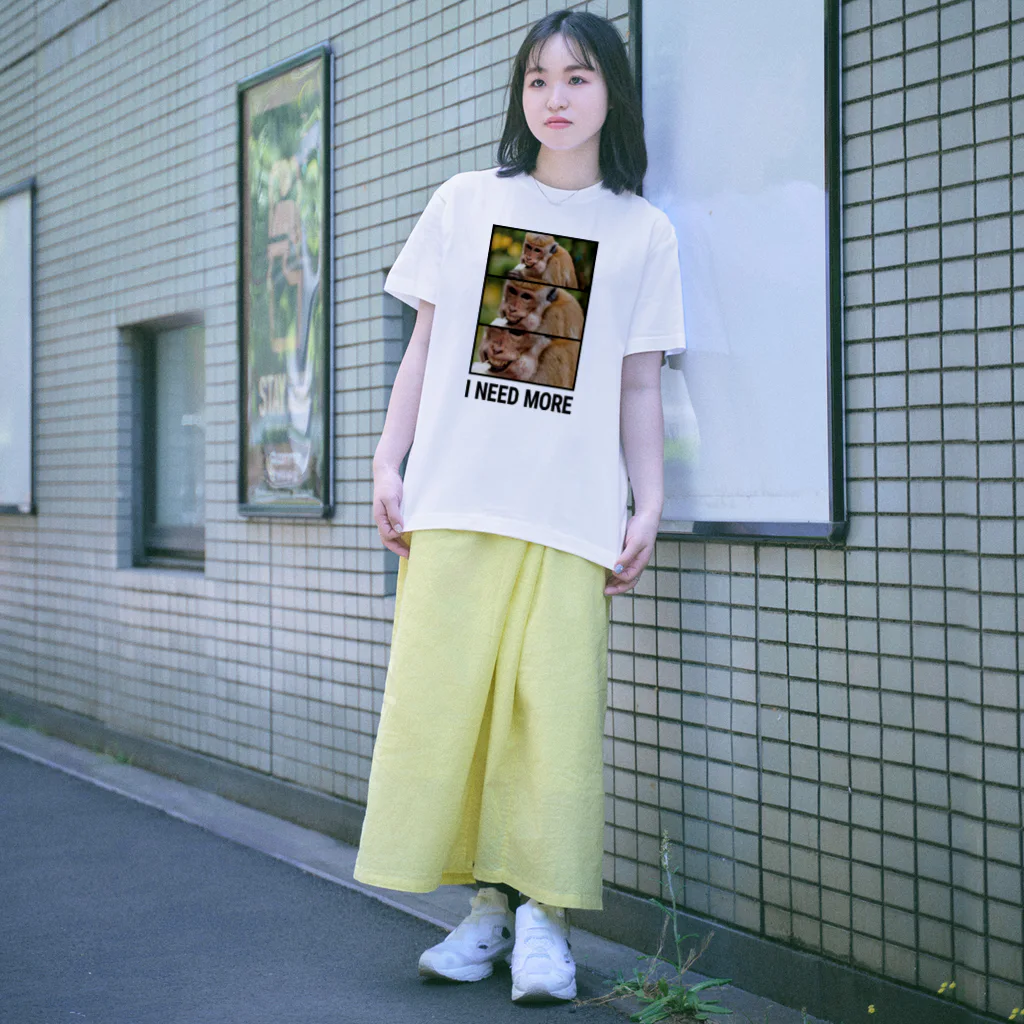 Parallel Imaginary Gift ShopのPOENIX MONKEY PARK Regular Fit T-Shirt