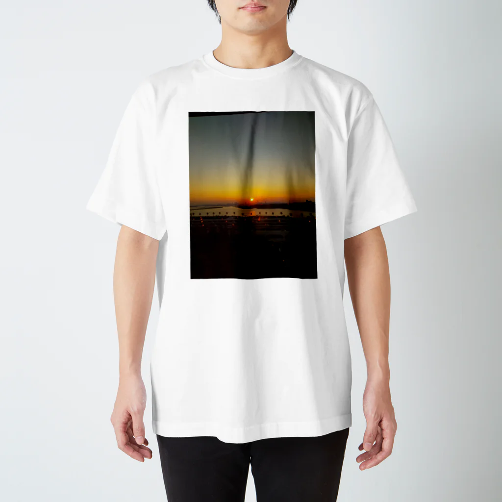 五月雨屋の美しい夕日！ Regular Fit T-Shirt