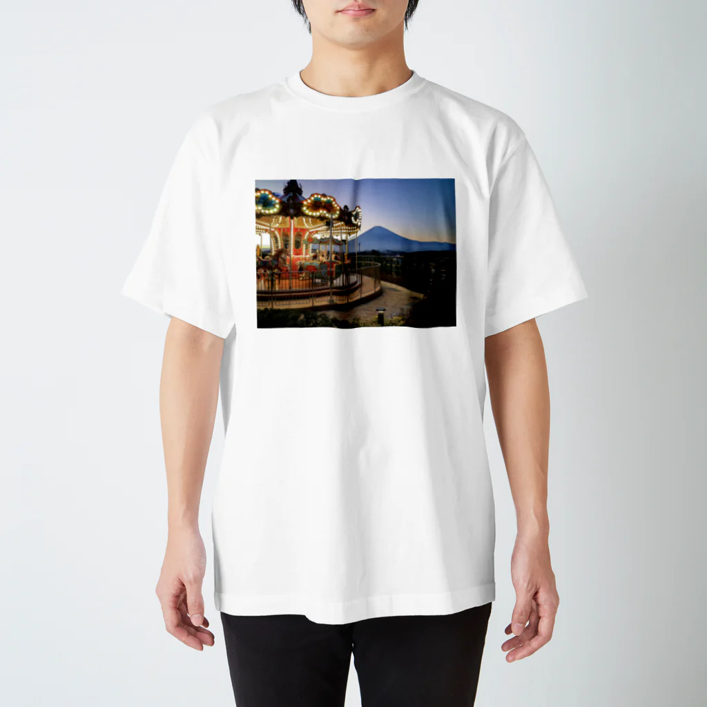 Un-Obliviateの甘い夕景が包む空気で Regular Fit T-Shirt