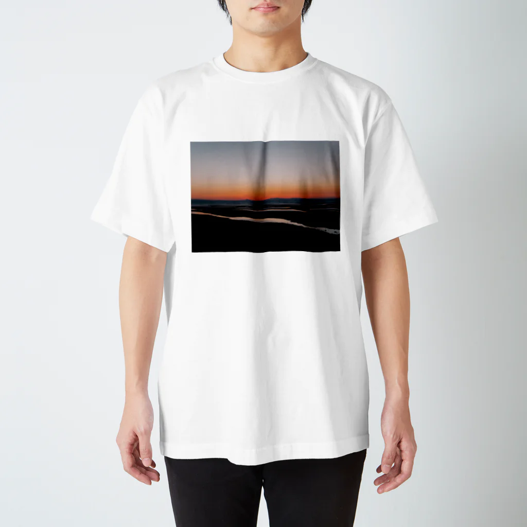 Osashimi’s Photo productのsunset 夕焼け スタンダードTシャツ