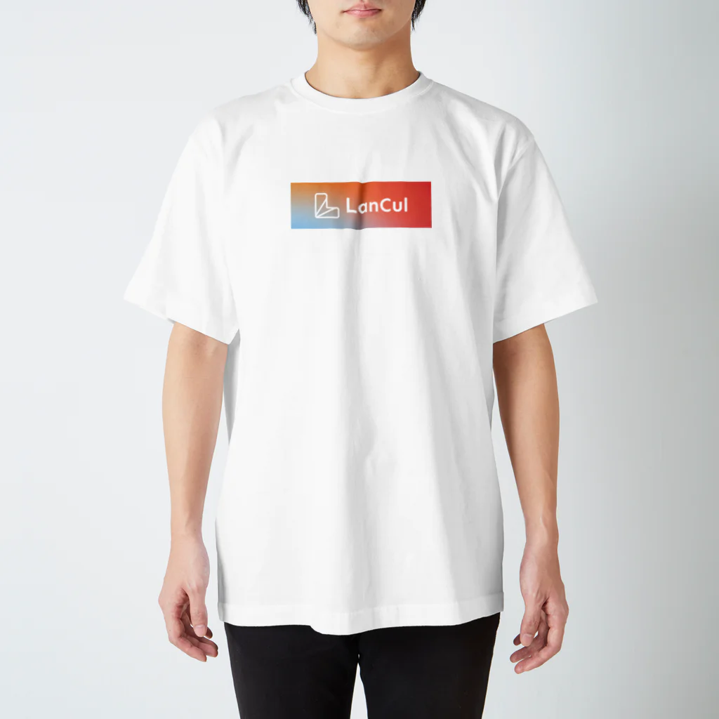 LanCul英会話のロゴ（Be yourself, beyond.） Regular Fit T-Shirt