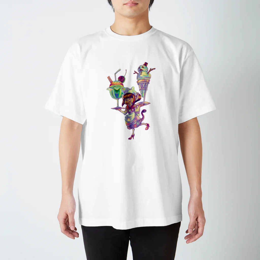 兎陀都弐四蜂のクリーチャーウェイトレス Regular Fit T-Shirt