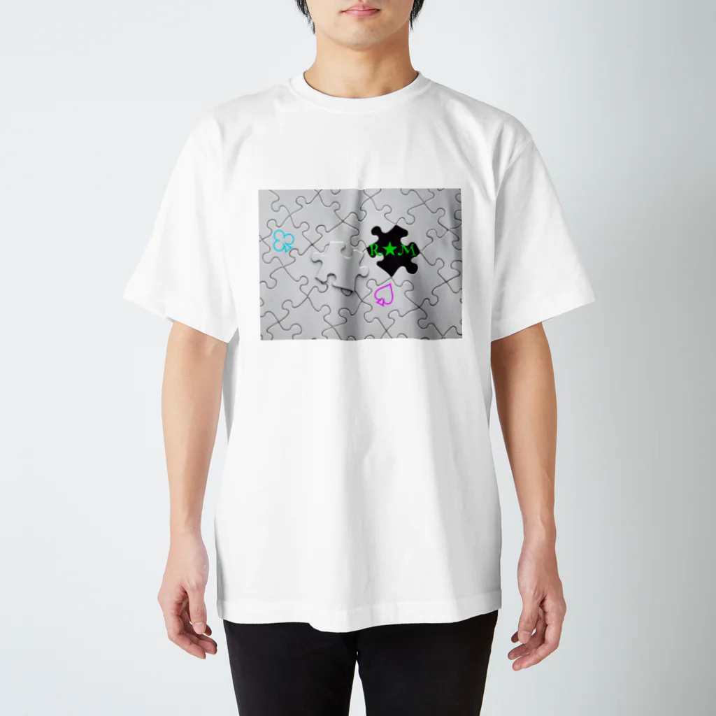 R のR★M スタンダードTシャツ