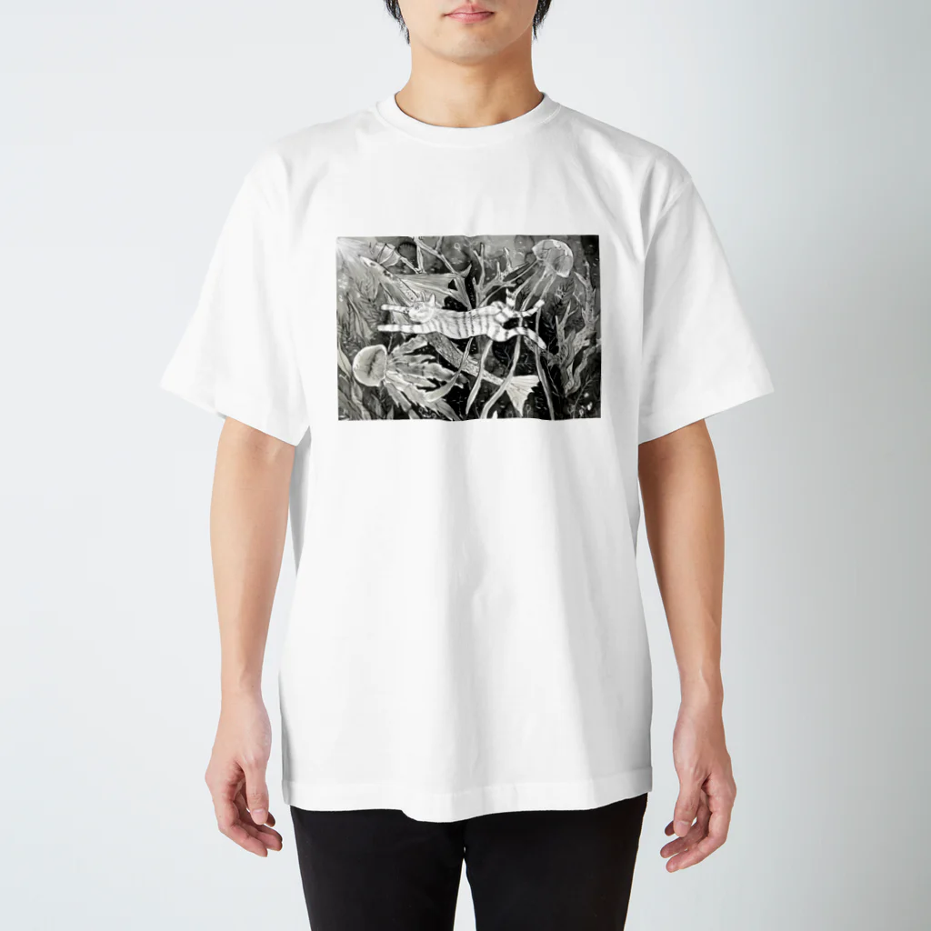 あおニャーマンの猫の国の海1 Regular Fit T-Shirt