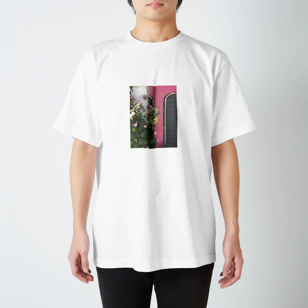 asami　otomoの薔薇とラーメン（お昼間） Regular Fit T-Shirt