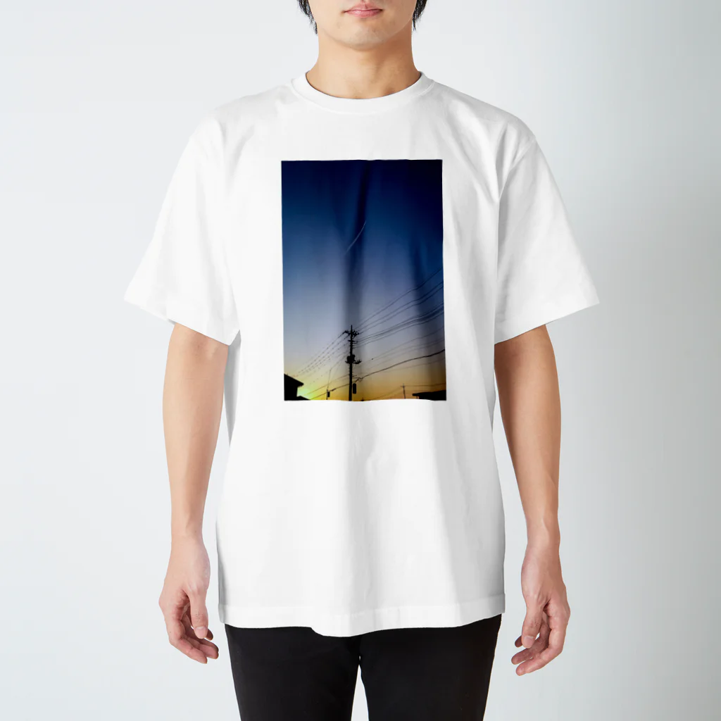 如月電機のTwilight Sky T-Shirt Regular Fit T-Shirt