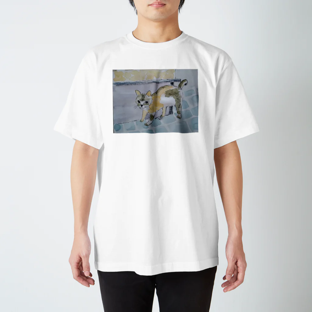 Lemongrass07の壁際のチビちゃん スタンダードTシャツ