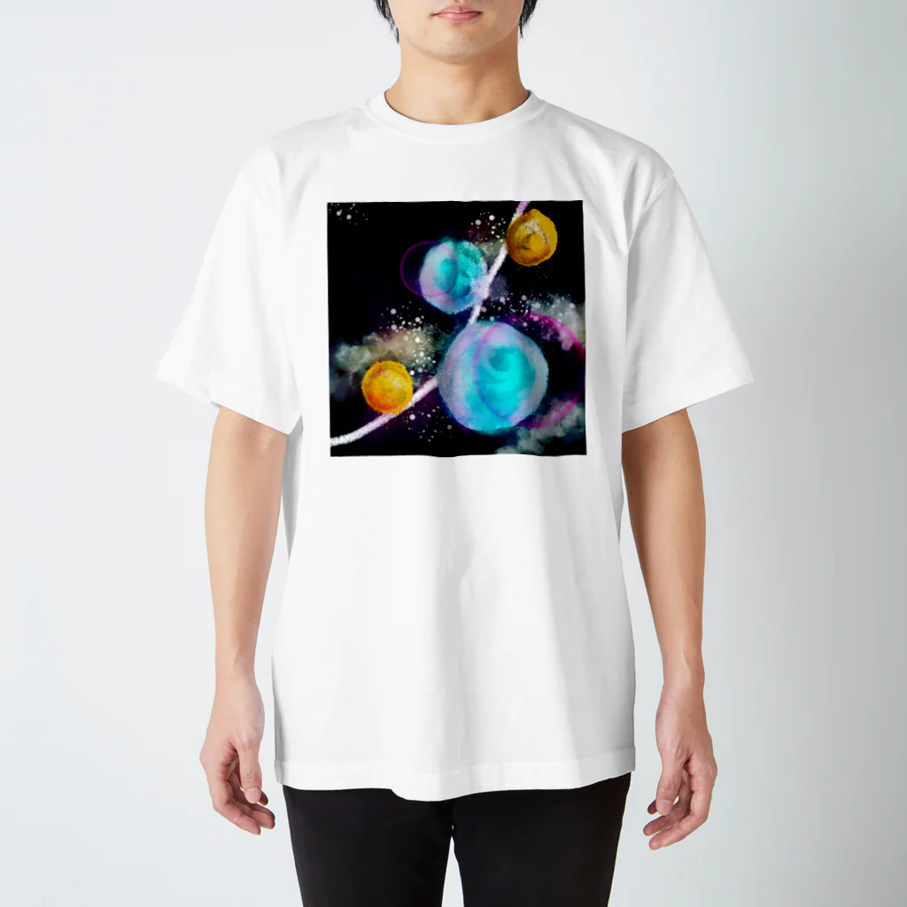 TɐKAyꓵK𝓲の『回る地球と転がる木星』 Regular Fit T-Shirt