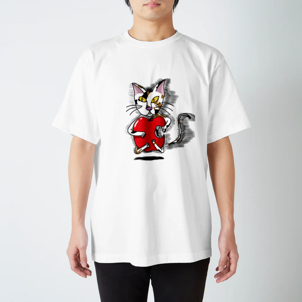 後ろ向きのボールの猫 Regular Fit T-Shirt