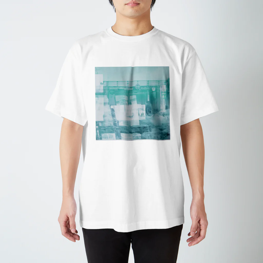 すいそう水族館の地下道とバス スタンダードTシャツ