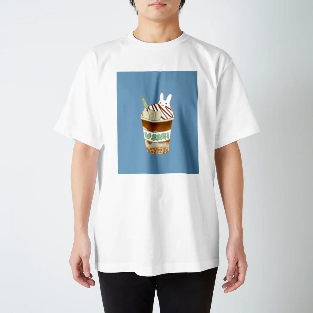 ウサトリエのうさぎcafeーキャラメルバナナー スタンダードTシャツ