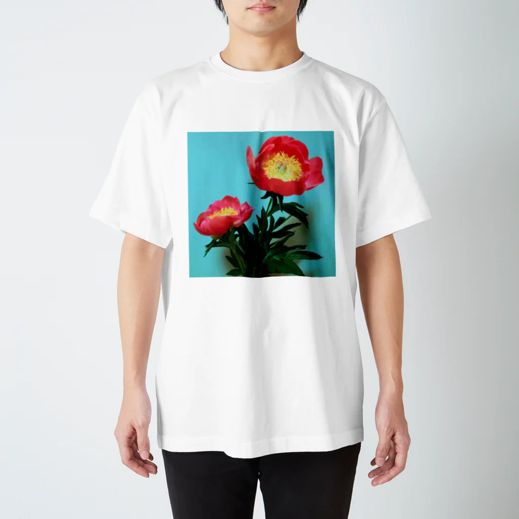 尾張 肇.のピオニー Regular Fit T-Shirt