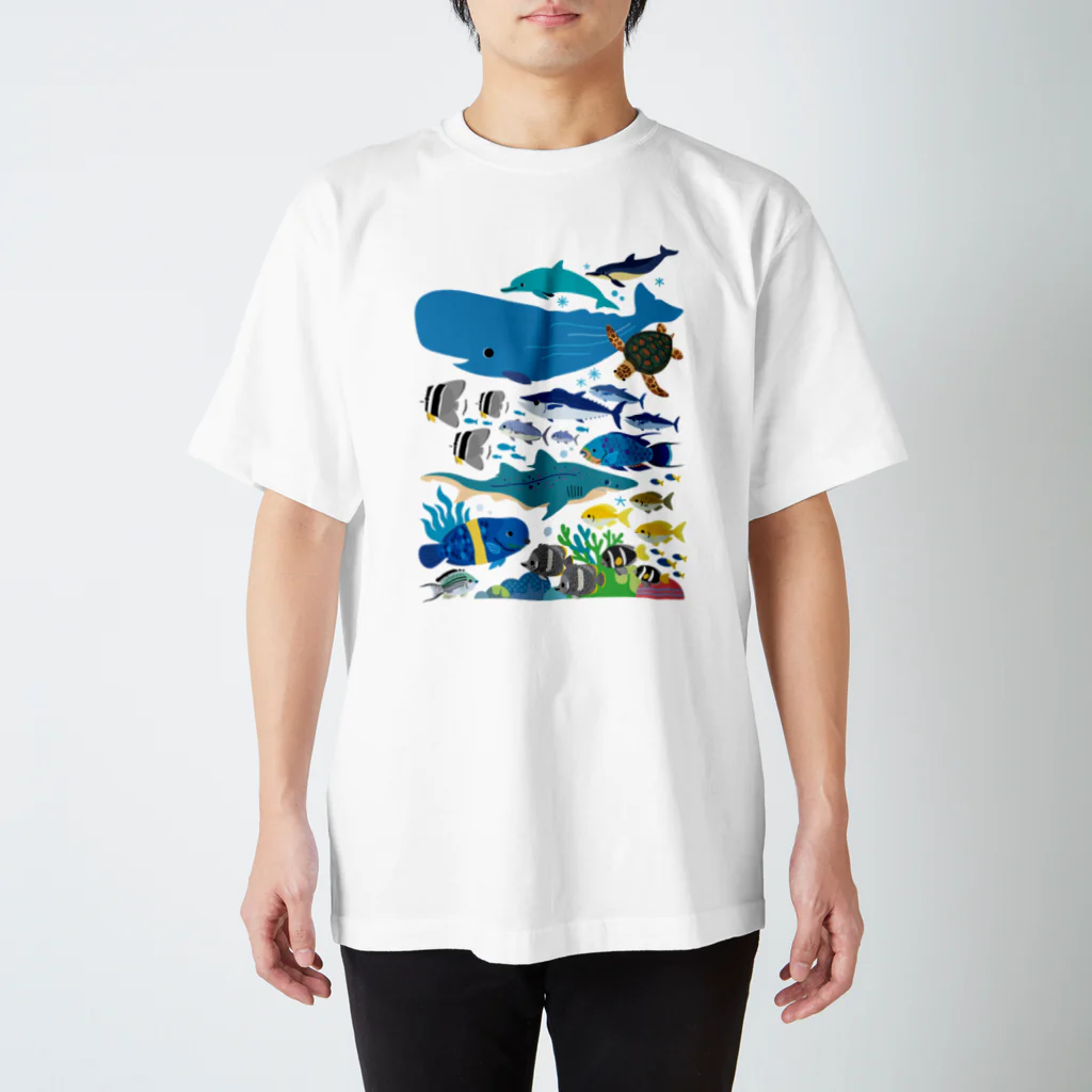 みなとまち層の小笠原の海洋生物(背景なし) スタンダードTシャツ