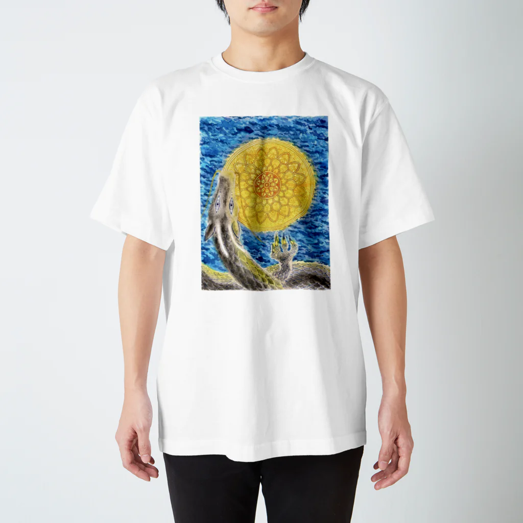 ねこのび屋の龍と曼荼羅・月夜 Regular Fit T-Shirt