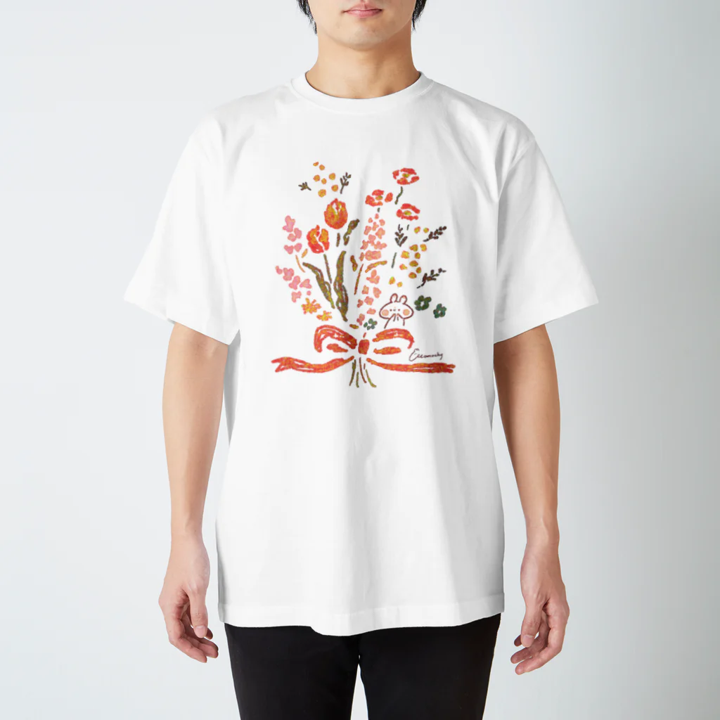 ＊momochy shop＊の花束とうさぎ Regular Fit T-Shirt