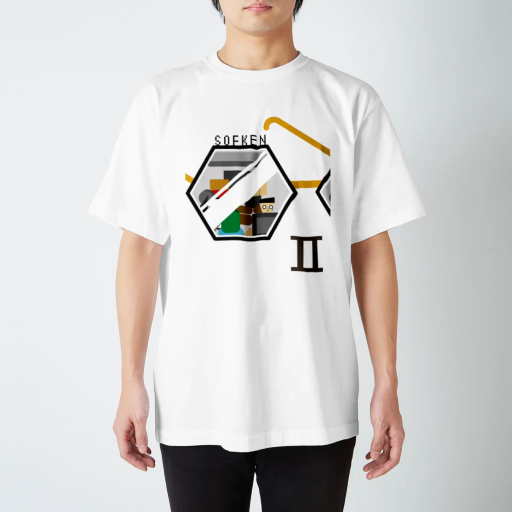 二部ソフトウェア研究部のロッカクメガネ Regular Fit T-Shirt