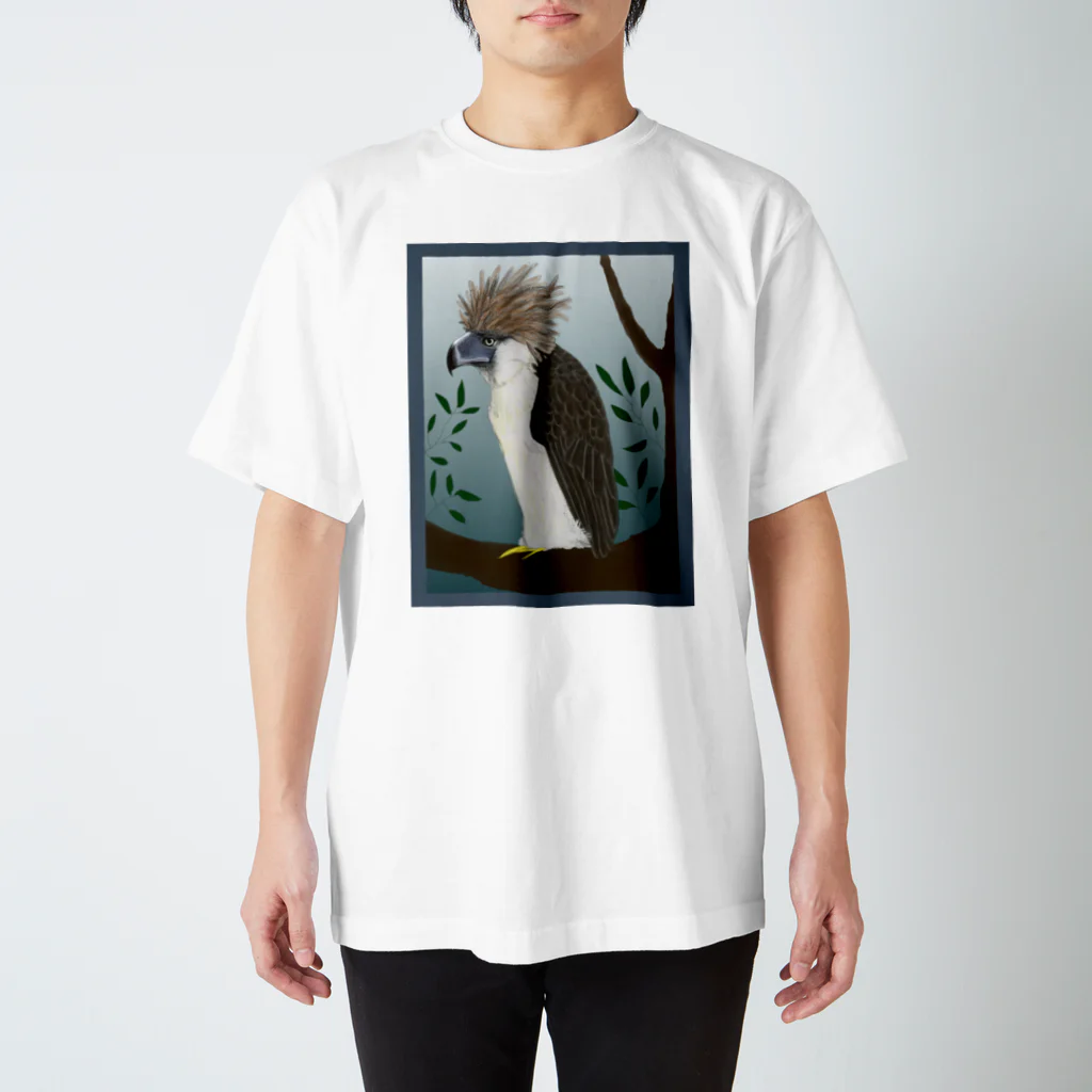 Sea of Grassの遠くを見るフィリピンワシ スタンダードTシャツ