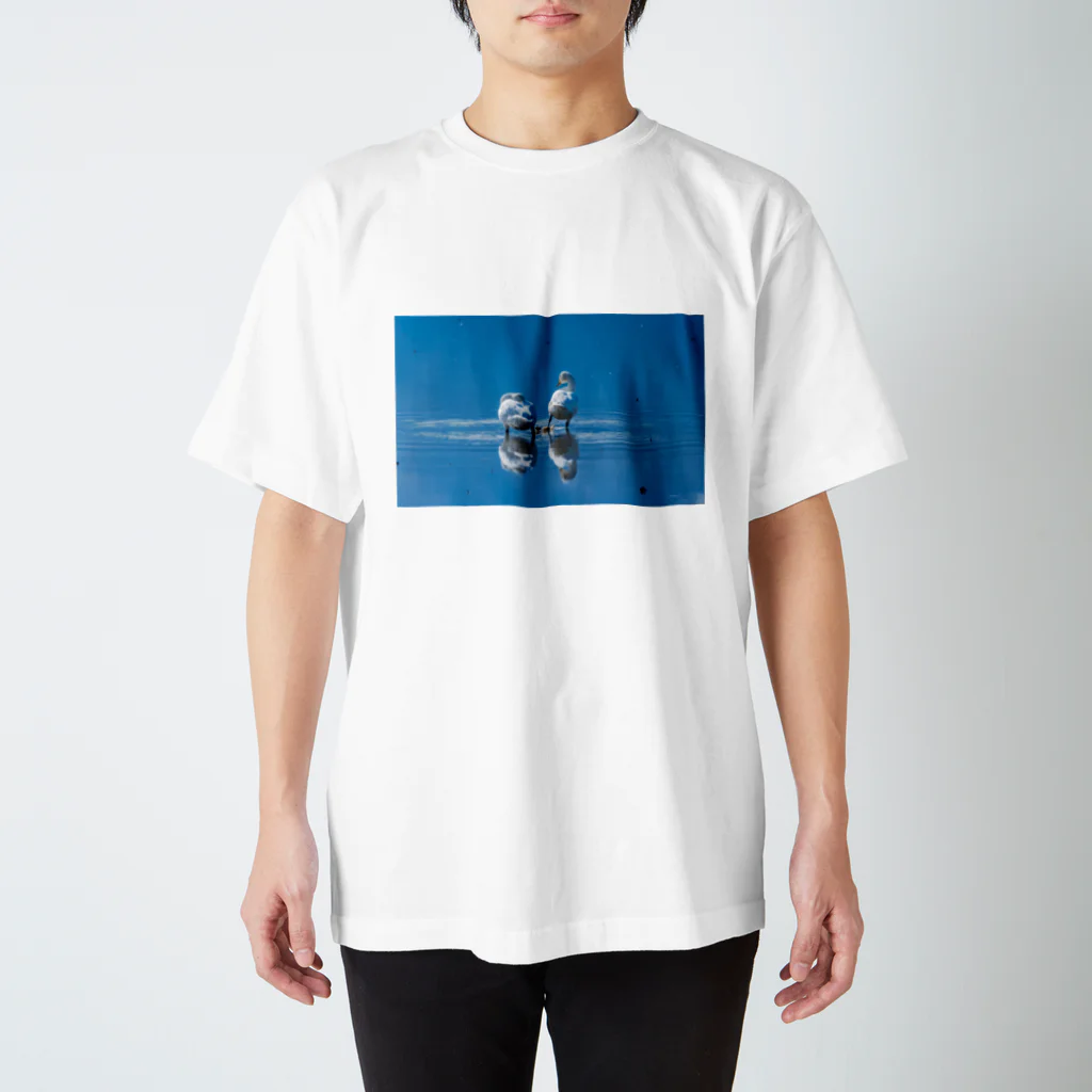 kikibeyaのスワンスワン Regular Fit T-Shirt