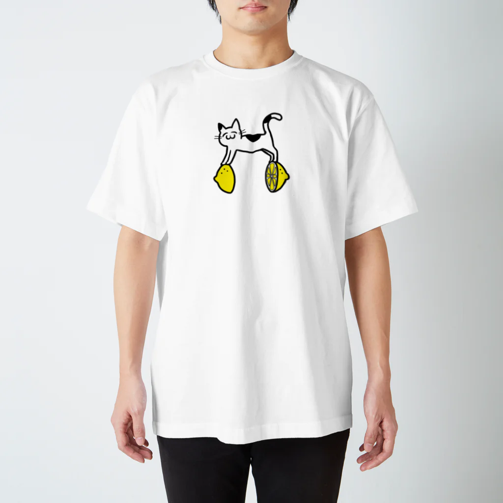 ふれっしゅ屋さんのカットレモンと猫 カラーver. スタンダードTシャツ