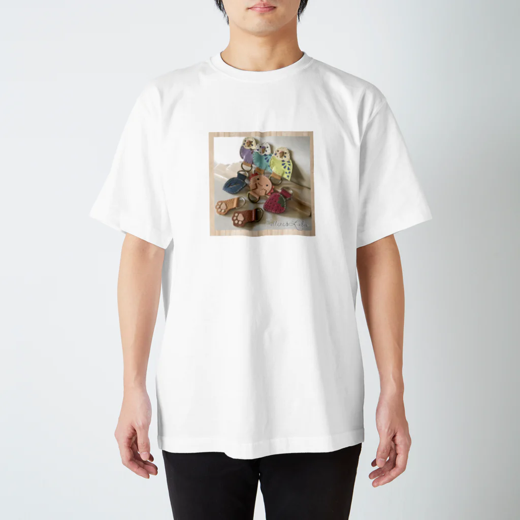 Pallete&Laboのインコさんウパさん Regular Fit T-Shirt