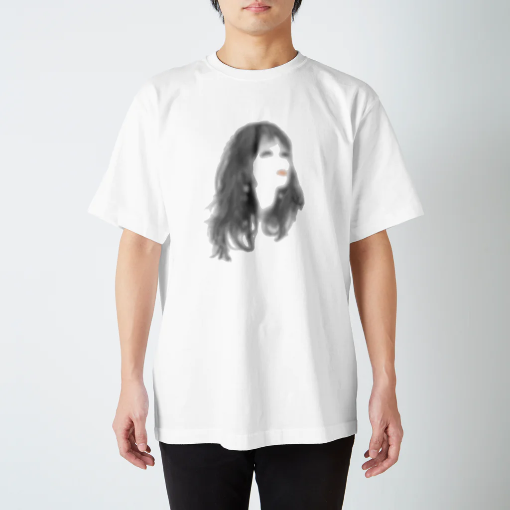 NOIRの遠目美人 Regular Fit T-Shirt