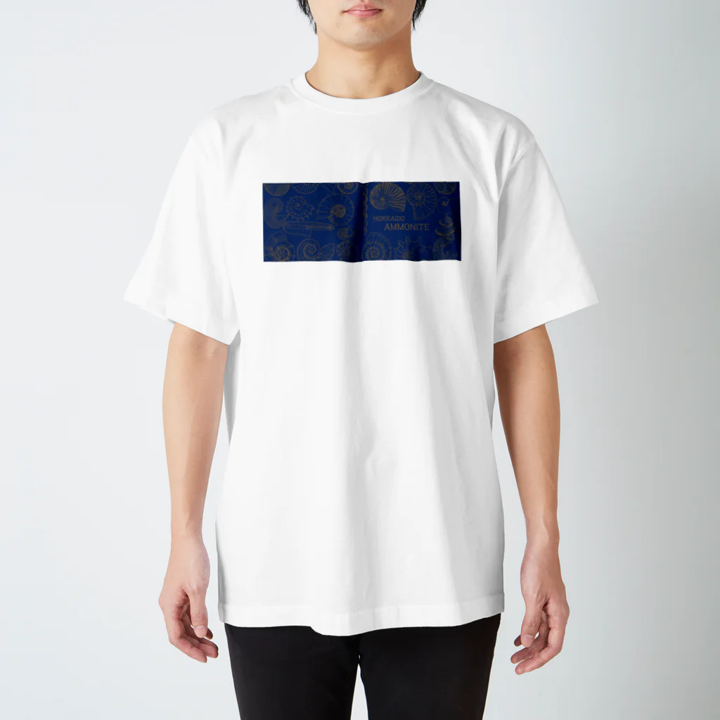 一面の稲穂の北海道産アンモナイト８ Regular Fit T-Shirt