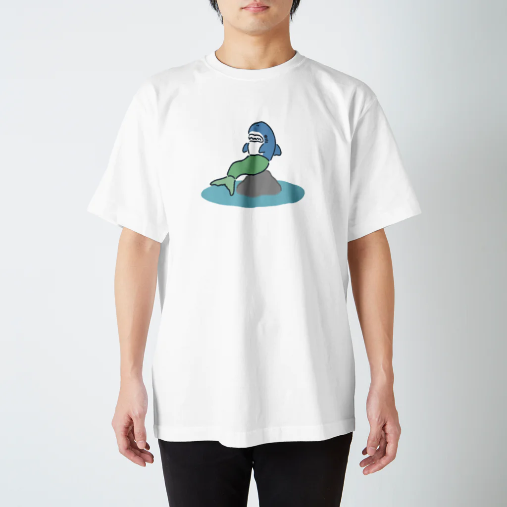 サメ わりとおもいの半魚サメ Regular Fit T-Shirt